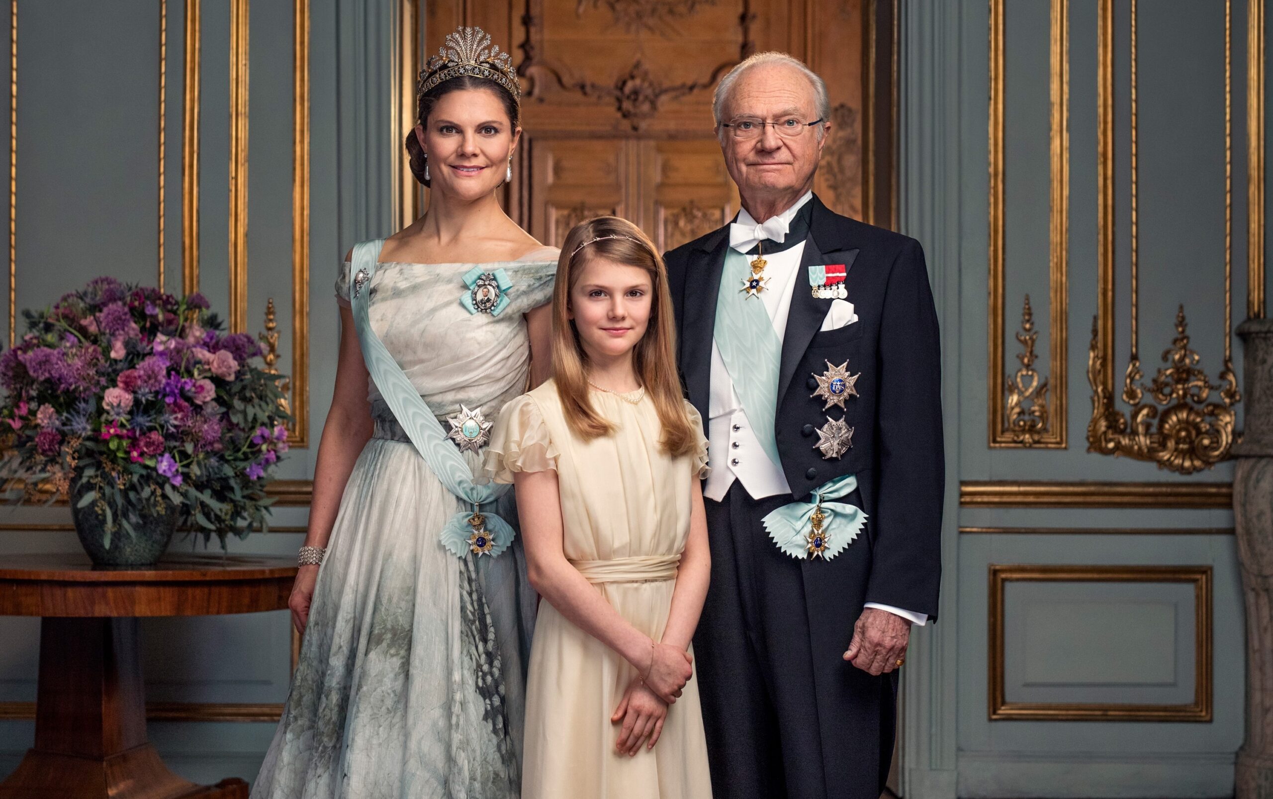 Натуристы Russianbare Royal Family